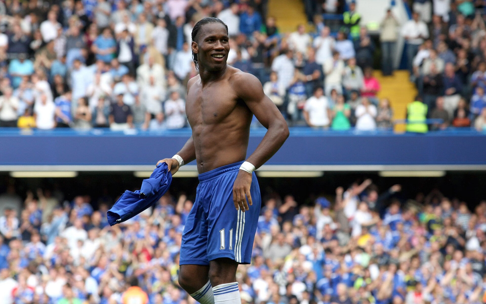 新大陆风暴，美国友谊赛横扫拜仁，法比尼奥的火热状态如何改写中场规则