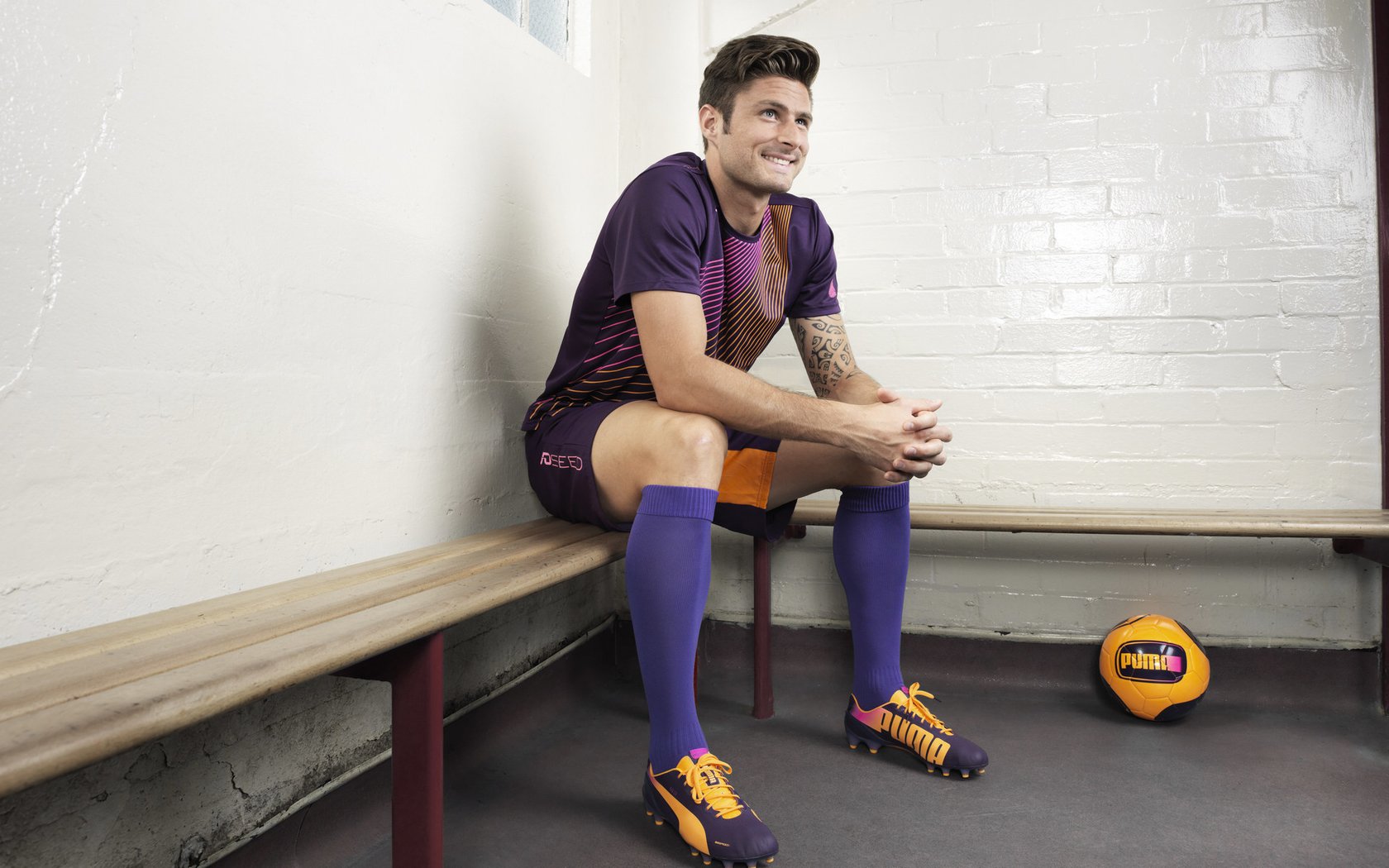 双城记，华沙的团队坚韧与成都的个人担当—当险胜与完胜同时照亮体育的夜